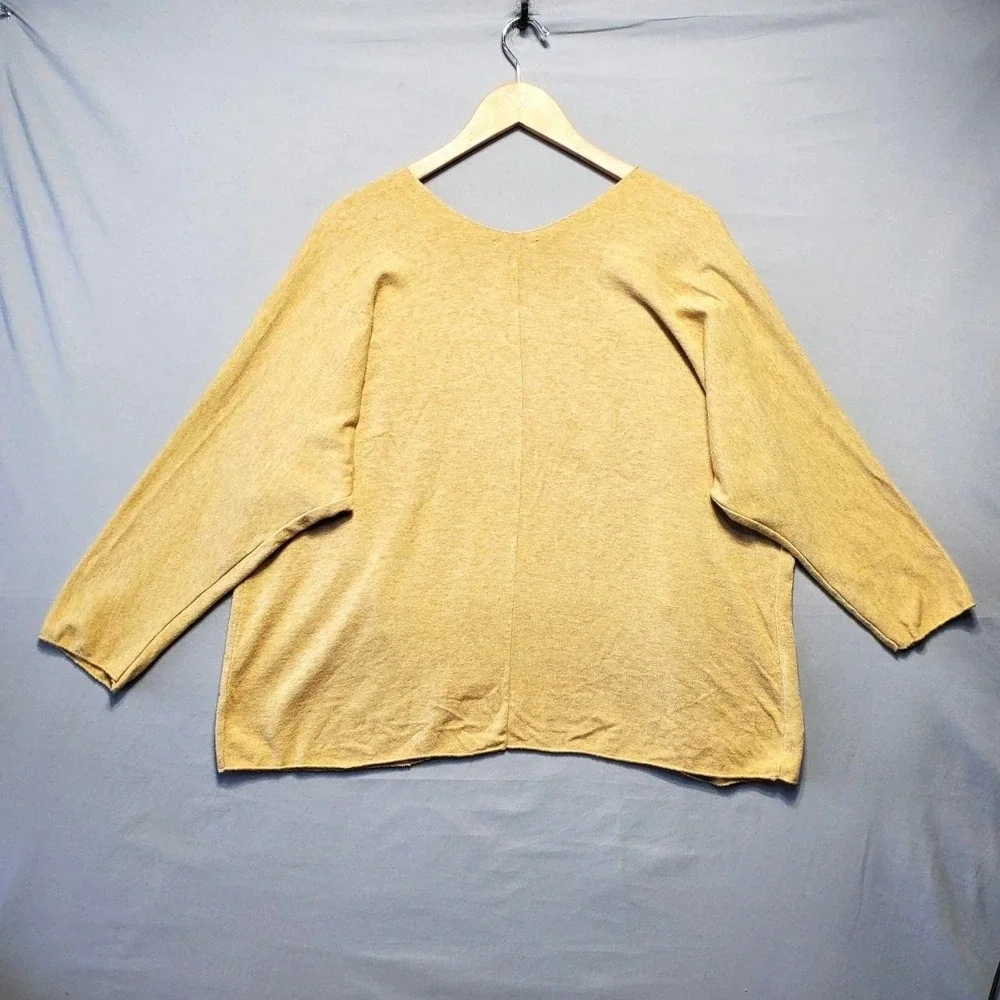 Moda Milano made cardigan
